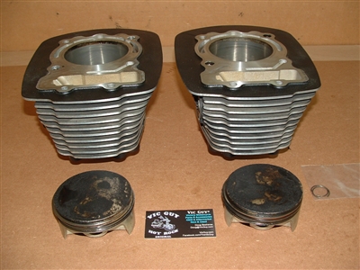 02-06  Victory v92  Cylinder Jug & Piston Set