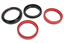 KAWASAKI KX450F 2015-2022 FORK SEALS AND DUST SEALS KIT BY MOOSE