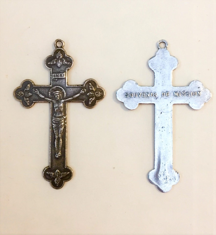 Elsa Peretti® crucifix pendant in sterling silver, 19 mm wide. | Tiffany &  Co.