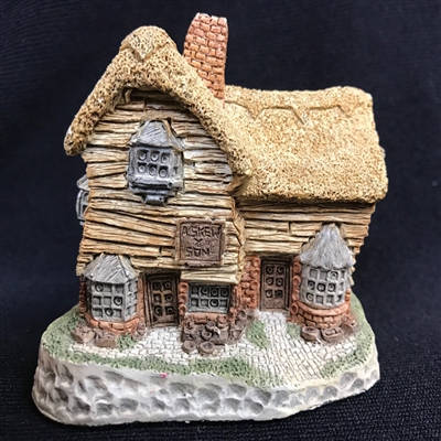 TVS087GG THE VILLAGE SHOP 1
TVS087GG THE VILLAGE SHOP 2