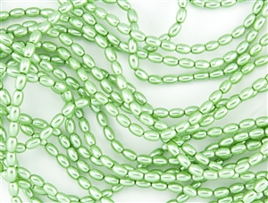 Glass Rice Pearl Beads 6x4mm - Vivid Green