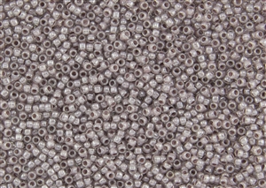 11/0 Takumi Toho Japanese Seed Beads - Pale Mauve Lined Crystal #353