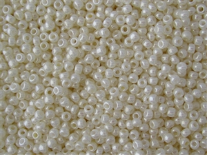 6/0 Toho Japanese Seed Beads - Light Cream Opaque Luster #122