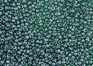 8/0 Toho Japanese Seed Beads - Emerald Green Transparent Luster #118