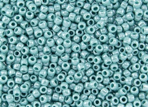 8/0 Toho Japanese Seed Beads - Turquoise Opaque Luster #132