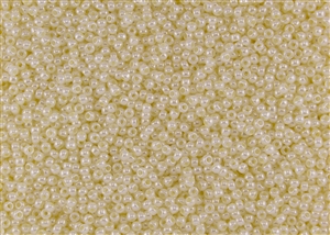 8/0 Toho Japanese Seed Beads - Cream Custard Ceylon Pearl #901