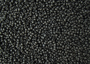 11/0 Toho Japanese Seed Beads - Gunmetal Metallic Matte #611