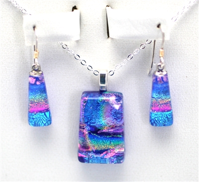 Hawaii fused glass jewelry.  Handmade on Maui. Pendant and Earrings.