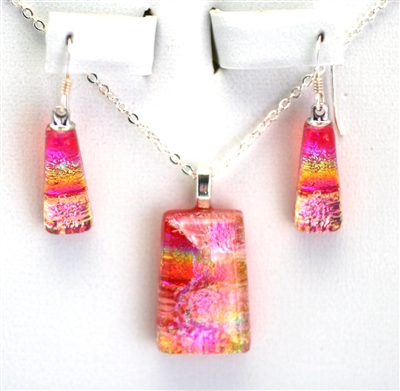 Hawaii fused glass jewelry.  Handmade on Maui. Pendant and Earrings.