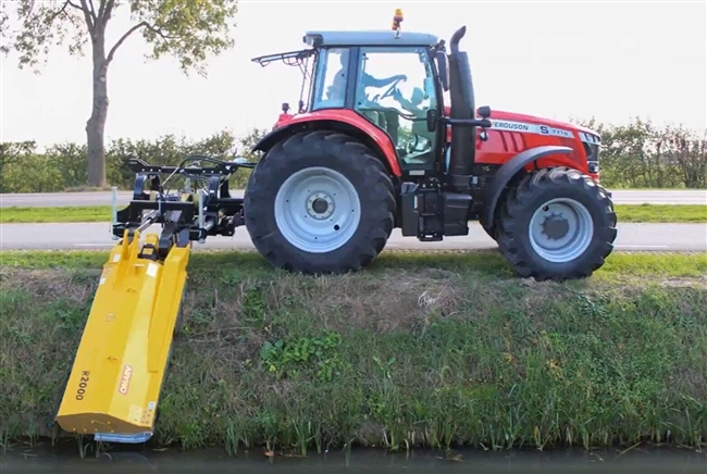 Yellow OMARV R2600 Ditch Bank Flail Mower