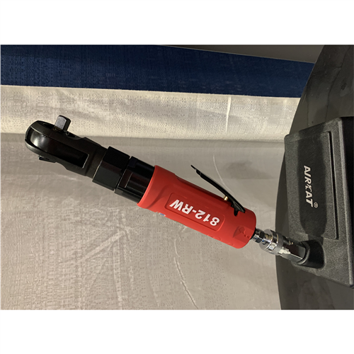 80 ft-lb Maximum torque350 RPM run-down speed with built-in regulator for controlInternal impact mechanism eliminates torque reaction and risk of finger trappingVery quiet compared to conventional air ratchets - only (79 dBA)