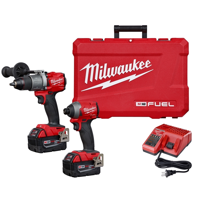 Milwaukee M18 FUEL 2-Tool Combo Kit: Hammer Drill / Impact Driver w/ (2) XC5.0 Batteries Kit