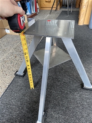 Four Legged Seat Pedestal 16inch