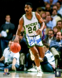 JAY HUMPHRIES SIGNED 8X10 MILW BUCKS PHOTO #1