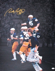 RUDY RUETTIGER SIGNED 16X20 NOTRE DAME FIGHTING IRISH PHOTO.