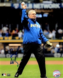 BUD SELIG SIGNED 8X10 BREWERS PHOTO #2