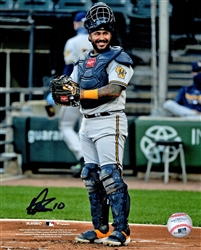 OMAR NARVAEZ SIGNED 8X10 BREWERS PHOTO #1