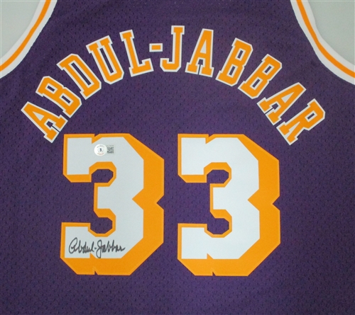 Lakers Kareem autographed jersey