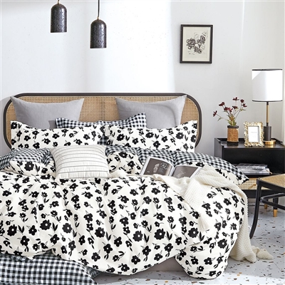 Hepburn Black/White Floral 100% Cotton Reversible Comforter Set