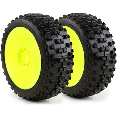 AKA Moto 1/8 Buggy Soft Tires On Yellow Evo Rims (2)