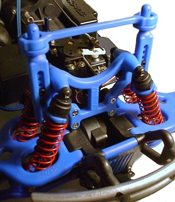 RPM T-Maxx/E-Maxx Shock Tower And Body Mount Set, Blue