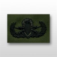 US Army Breast Badge Subdued Fatigue: Explosive Ordnance Disposal - OBSOLETE! AVAILABLE WHILE SUPPLIES LAST!