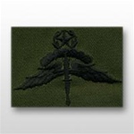 US Army Breast Badge Subdued Fatigue: Jumpmaster - Free Fall - OBSOLETE! AVAILABLE WHILE SUPPLIES LAST!
