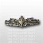 US Navy Regulation Size Breast Badge: Surface Warfare Enlisted - Oxidized Finish