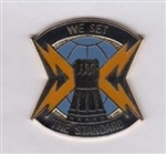 US Army Unit Crest: 1108th Signal Battalion - Motto: WE SET THE STANDARD