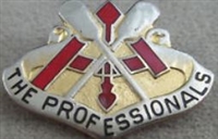 US Army Unit Crest: 570th Artillery Group - Motto: THE PROFESSIONALS