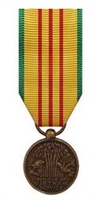 US Military Miniature Medal: Vietnam Service
