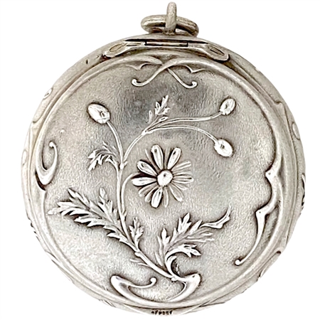 Delicate Daisies Decorate an Art Nouveau Sterling Silver Patch Box