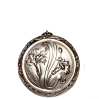 Sterling Silver Art Nouveau Patch Box from 1900 Exquisitely Embossed with 2 Finely-Articulated Carnation Flowers