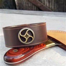 Steampunk Wheel 1 1/4" Brown Leather Wristband