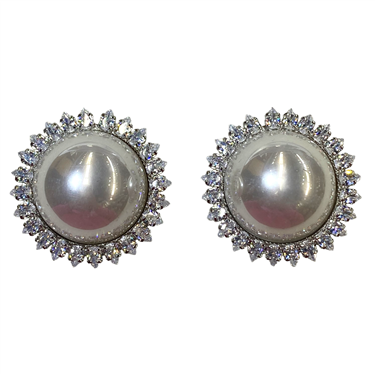 PEARL EARRING