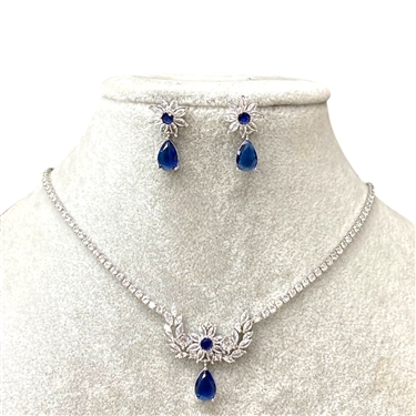 BLUE FLOWER NECKLACE SET