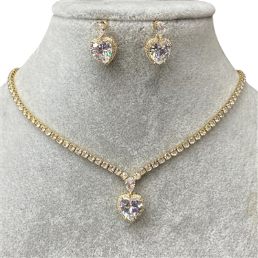 GOLD HEART NECKLACE