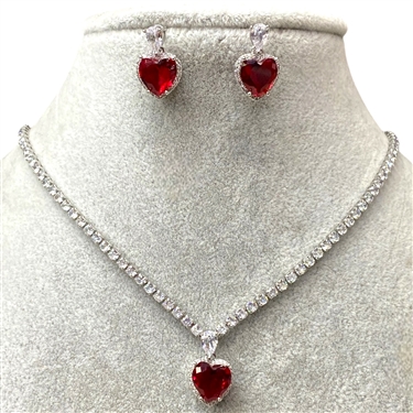 SILVER HEART NECKLACE