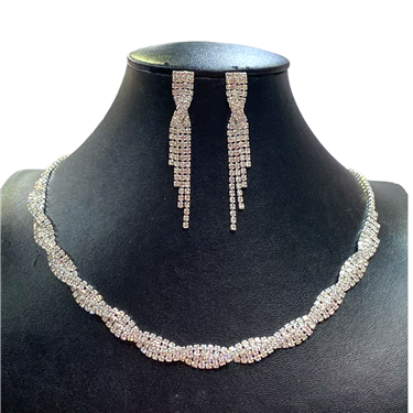 SILVER RHINESTONE NECKLACE SET
