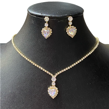GOLD HEART NECKLACE SET