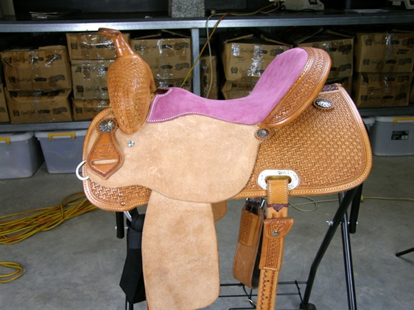 SRS® 15" Barrel Racer Saddle w/Pink Suede Seat