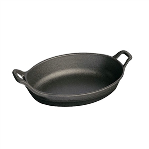 Staub Oval Roasting Dish, 12 1/2"x9", 2qt, Black Matte
