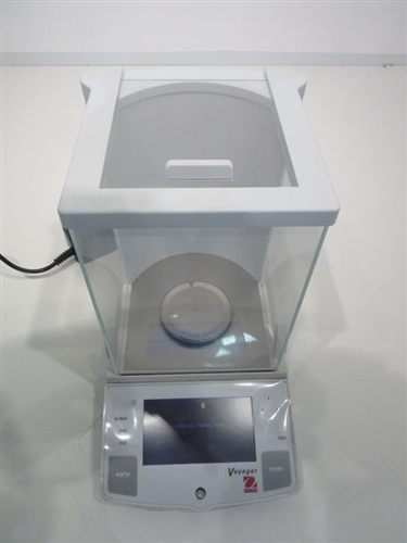 Ohaus Voyager Analytical Balance