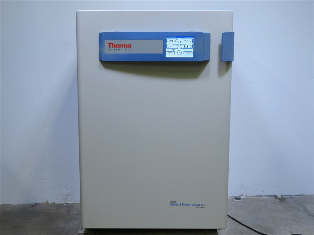 Thermo Scientific 4110 Water Jacketed CO2 Incubator