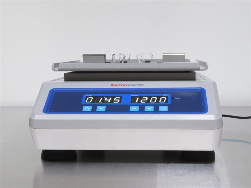 Thermo Scientific Digital Microplate Shaker, Cat. #: 88882005