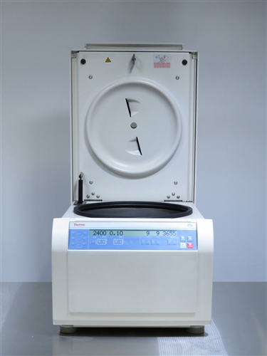 Thermo Scientific ST16 Centrifuge