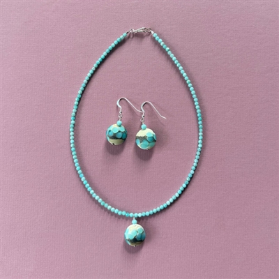 Photo of Summer in Santa Barbara Necklace and Earring Kits