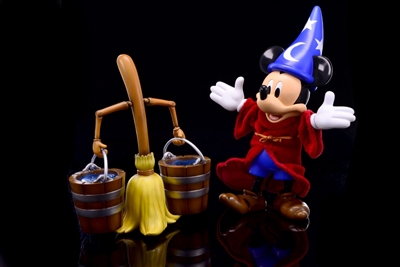 Sorcerer Mickey Mouse & The Magic Broom Hybrid Metal Action Figure Herocross HMF009 Sorcerer's Apprentice Disney