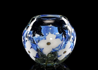 Daniel Lotton Bowl 
Large Crystal Bowl with Double Cynthia Flowers
â€‹Back Flower is Blue with White Specks
â€‹Front Flower is Blue.
â€‹This is the Very First I have had with the Specks in the Blue flower.