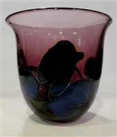 Robert Lagestee Small Vase
Beautiful Purple with Cobalt Leaves
Vines in adventurine

Size 4 by 4
Signed Robert Lagestee 2017 Lotton

Perfect for the New or Young Collector
Great Cabinet Piece
Gift Giving Price Range.